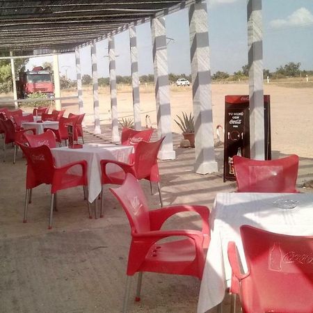 Hostal La Ponderosa Sancti Spíritus Exterior foto