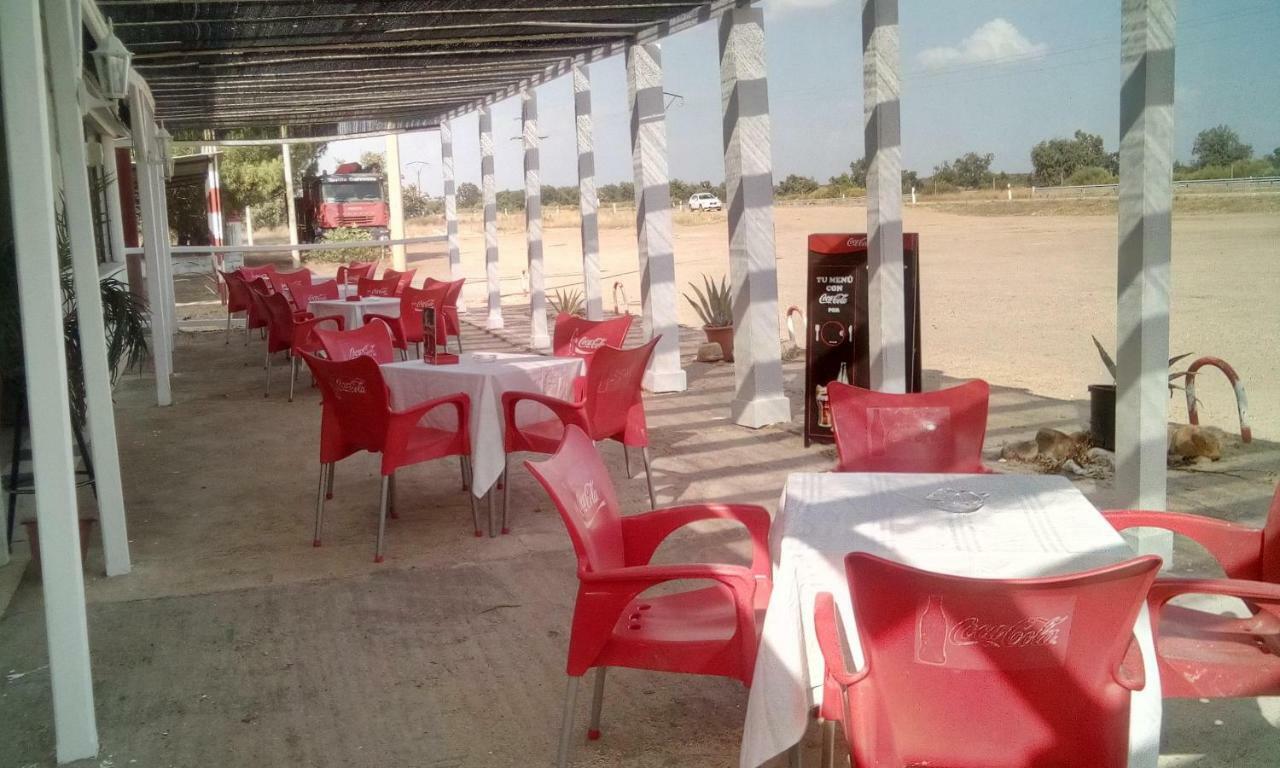 Hostal La Ponderosa Sancti Spíritus Exterior foto